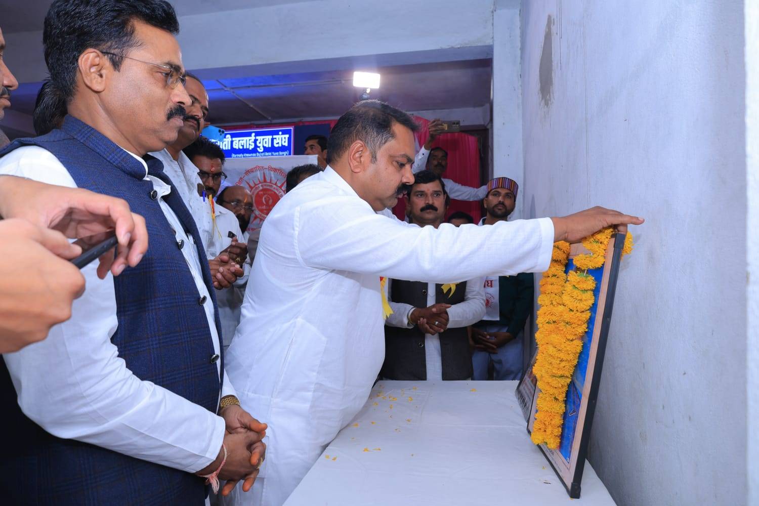 ऐतिहासिक क्षण के साक्षी बने गुजराती समाजजन के सेकड़ो समाजजन